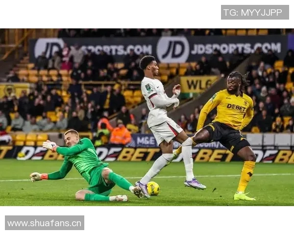 切尔西发布海报热身联赛杯对阵狼队德拉普独自亮相引关注 切尔西发布海报热身联赛杯对阵狼队德拉普独自亮相引关注