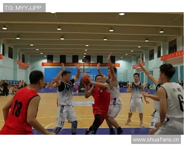 弗拉格盛赞华盛顿全力以赴的拼搏精神与默契合作