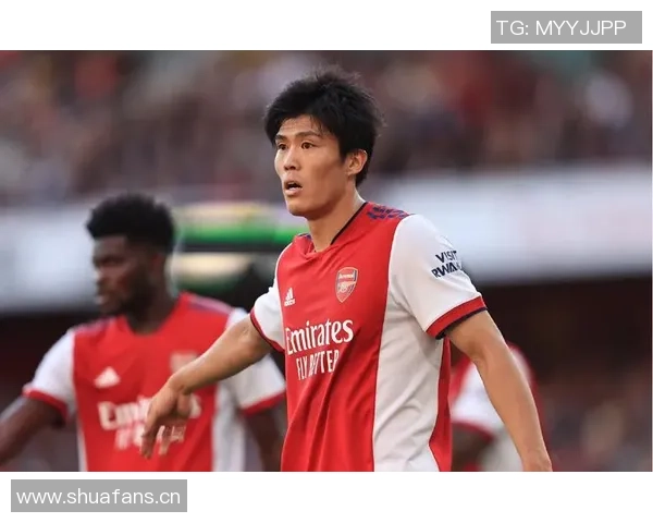 富安健洋27岁生日晒训练照展现努力康复的坚定决心与积极态度