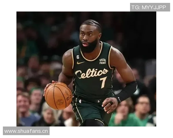 怀特谈杰伦布朗自我要求严格输球责任应由全队共同承担