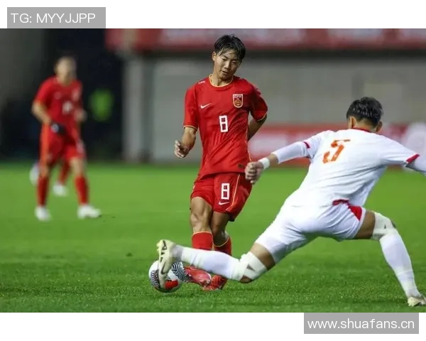 中国队确认参赛蒙太古杯邝兆镭身穿国足战袍亮相海报引期待