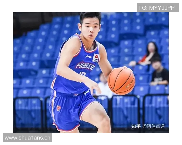 杨瀚森谈夏普和卡马拉：为兄弟们获得丰厚合同感到由衷高兴