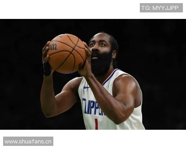 哈登谈防守稳固如何改变局面并增强球队信心的秘诀