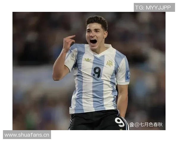 欧洲世预赛精彩瞬间回顾小麦倒钩与麦克连恩中圈吊射争夺最佳进球 欧洲世预赛精彩瞬间回顾小麦倒钩与麦克连恩中圈吊射争夺最佳进球