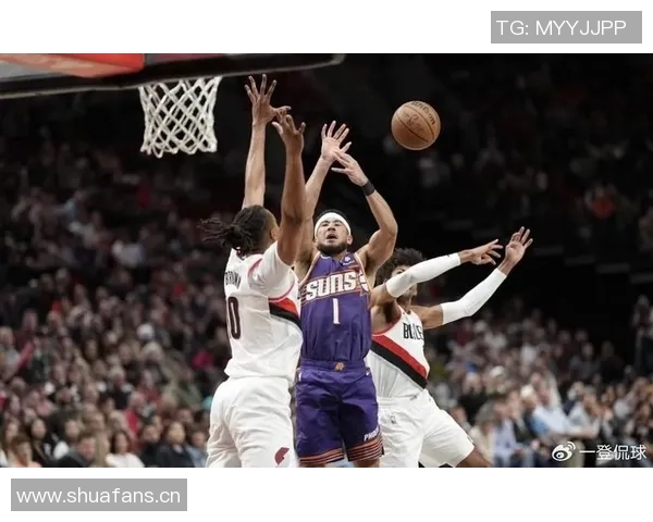 外线双枪齐发力格兰特与夏普联手砍下35分创队史新纪录 外线双枪齐发力格兰特与夏普联手砍下35分创队史新纪录